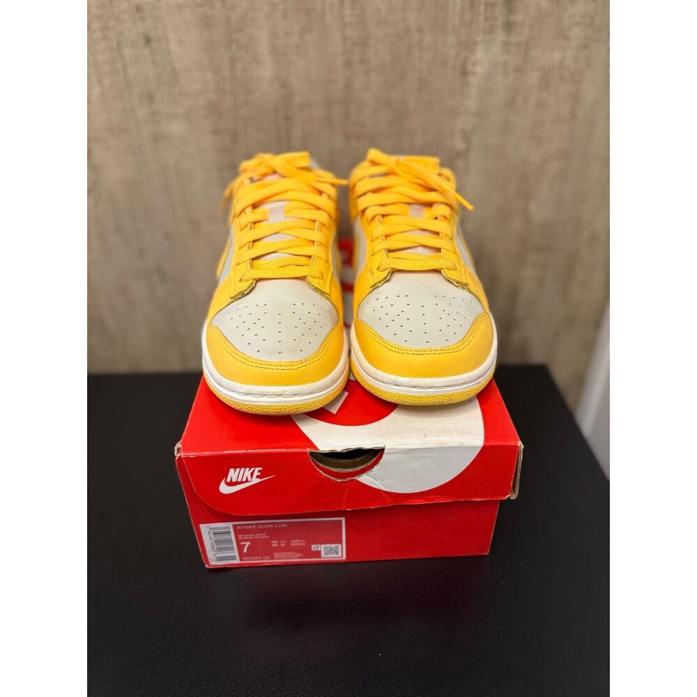 SZ 7w/5.5m - Nike Dunk Low Citron Pulse - Picture 3 of 4